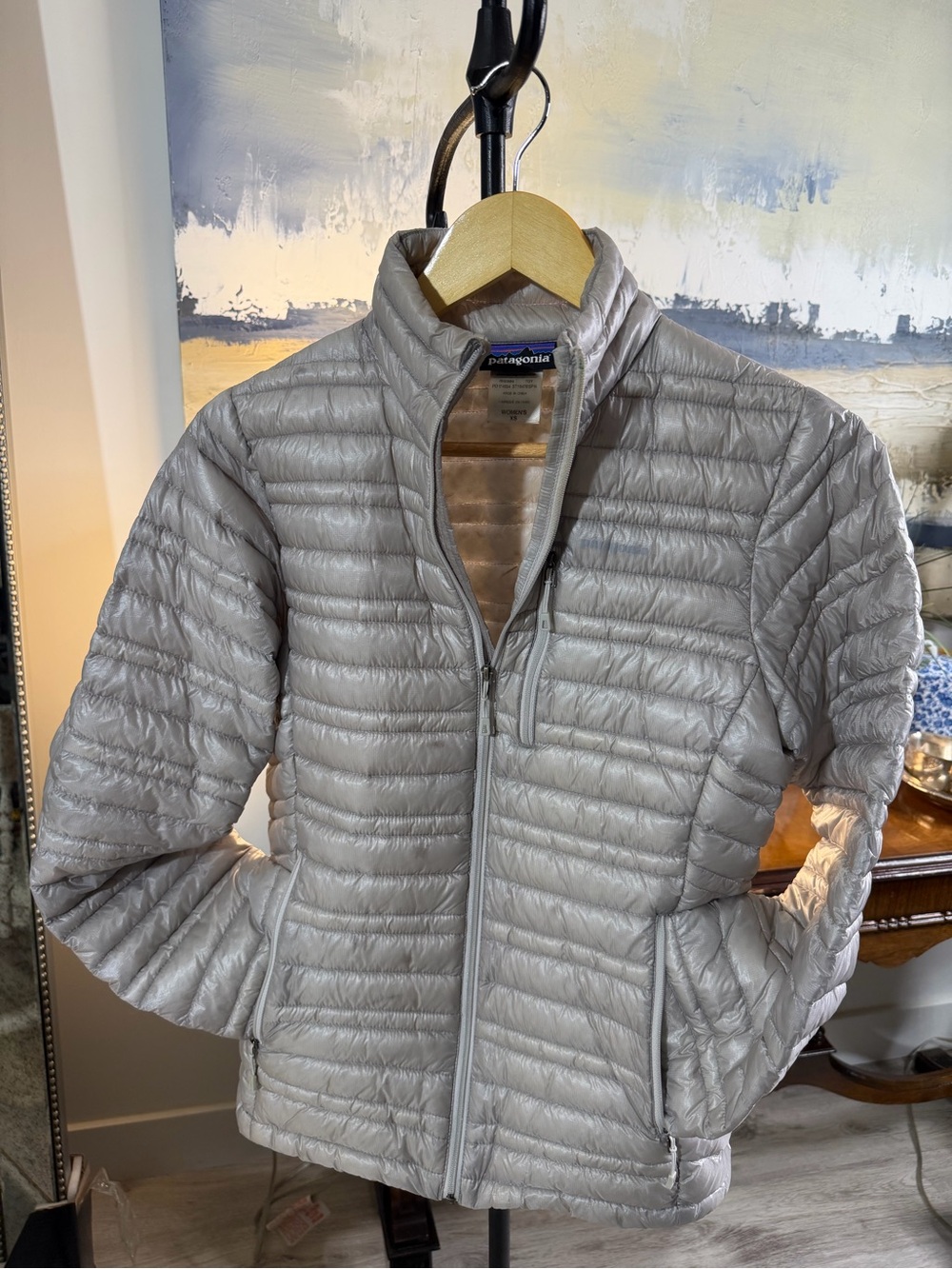 Patagonia Women's Quilted Puffer Jacket - Light Silver Gray